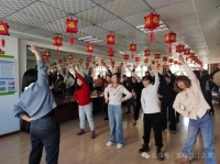 【文明实践】临江社区新时代文明实践站开展“健康生活 你我同行”广场舞健身活动