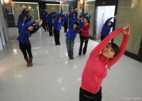 日常必修：晨间六动作，每天花十分钟，让你享受健康生活