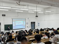 延邊大學(xué)人文社會(huì)科學(xué)學(xué)院組織學(xué)生收看“美好青春我做主”2024年吉林省紅絲帶青春校園行活動(dòng)直播