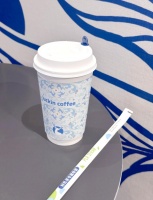 瑞幸咖啡“轻轻茉莉”：轻盈口感与健康生活