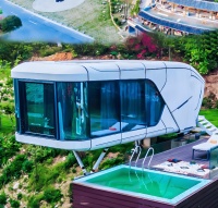 探索宇宙生活：移动太空舱房屋的科技与舒适性