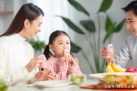 养乐多：秋冬益菌相伴，“肠”享快乐生活