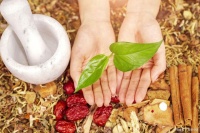 冬季生活养生秘籍：防寒保健，身心合一温暖关怀