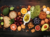 学会健康饮食，享受美好生活