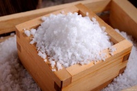 正确选购食用盐，健康生活从餐桌开始