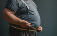 卫健委喊话：全民减肥！耳朵上的4个减肥开关，一定要多捏捏