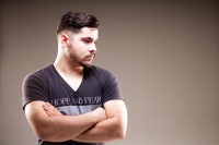 年过50岁的男人，怎么生活延缓衰老？做好5件事，越活越年轻