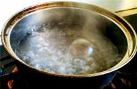 烧水与饮水的艺术：健康生活的关键