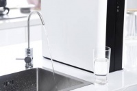 别让租房限制你的健康，华凌帮你开启纯净水生活！