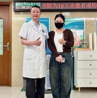 重磅！全国首批：深圳华厦贺权主任成功完成龙晶®PR型人工晶体植入术