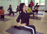 芜湖东路社区瑜伽课：健康生活新方式