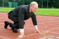 怎么拥有高质量的晚年生活？张文宏：要从40、50岁开始努力