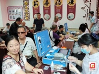 助力辖区老人健康生活 东湖社区开展“健康服务进社区”活动