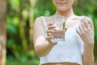 轻松养成喝热水习惯，健康生活不费力