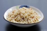 健康生活：如何在家制作健康的粗粮米饭