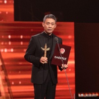陌裳新雨：张译，二次获封华表奖最佳男演员后，准备沉淀生活

2023年5月23日，张译第一次获得第18届中国电影华表奖优秀男演员奖。在之前，他已经揽获金鸡、百花奖最佳男主角，实现国内三大电影奖“大满贯”。

2025年4月27日，在第20届中国电影华表奖颁奖典礼上，张译凭借电影《三大队》中的精彩演绎，再次获得优秀男演员奖。

这一次，他表示自己需要暂时息影一段时间，停下脚步去感受生活。

最近这两...