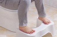 产后孕妇坐月子怎么上厕所 产后孕妇坐月子上厕所注意什么