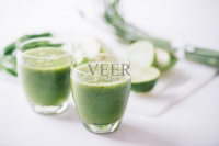 绿色奶昔=健康的生活方式!图片