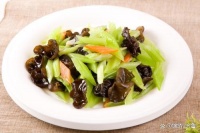 寒潮汹涌，跟着大厨学做这8道下饭热菜，温暖你家人的胃！