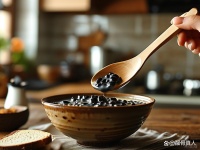 揭秘黑色食物的惊人益处！吃出健康生活