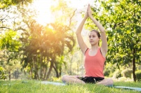 健康生活：避免久坐不动，每隔一段时间起身活动！