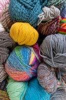 经常做手工练耐心，健康生活添温馨