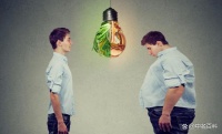 体重轻了却仍显胖？警惕！短期体重下降或只是水分流失