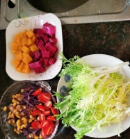 健康美味的素菜水果沙拉（低脂、高纤维、清爽怡人，享受自然的美味生活）