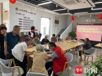 关爱眼健康，点亮晚年生活！常熟市碧溪街道吴市市镇社区开展老年人眼科健康义诊志愿活动