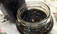 醋泡黑豆生泡好还是熟泡好？ 醋泡黑豆要多久，什么时间吃最佳？