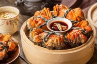 正值黄满膏肥的食蟹佳季！搭配这4个 “黄金搭档”，去蟹寒，蟹肉更鲜甜