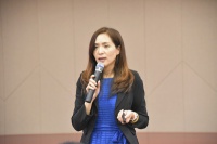 “选择和创造积极人生”报告会在我校举办
