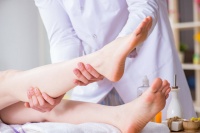 抖腿到底能不能減肥的呢？