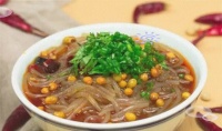 热量解析与健康享用：酸辣粉的饮食策略