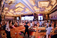 简橙在线教育平台瑜伽名师王蕊，解锁银龄女性身心健康密码