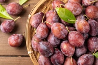 西梅含糖量高嗎？減肥期間可以吃不？