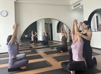 瑜伽公益课堂，共绘健康生活