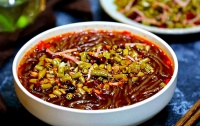 自制酸辣粉：制作簡(jiǎn)單又美味的家庭佳肴