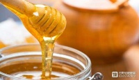蜂蜜怎么保存比較好?瓶裝蜂蜜夏季怎么保存?