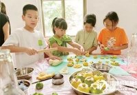 將綠色環(huán)保知識(shí)“揉捏”入心 “玩轉(zhuǎn)面團(tuán)綠塑美味”零浪費(fèi)廚房環(huán)保主題活動(dòng)舉行