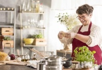 生活中常吃这8种食物，不但帮你刮油消脂，还能延年益寿！