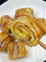 用一根香蕉給孩子做營養(yǎng)早餐，甜甜糯糯的，真的好吃