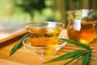 红茶适合什么季节喝，喝红茶有什么好处？