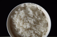 吃高粱米饭胃疼好几天