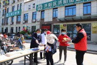 主动接种疫苗 共享健康生活 ——济阳区疾控中心开展全国儿童预防接种日现场咨询宣传活动