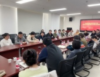 山東農(nóng)業(yè)大學(xué)段巧紅教授與園藝學(xué)院青年教師交流座談