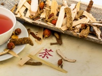 草本茶減肥真相大揭秘，科學(xué)飲用指南助你健康瘦身 —