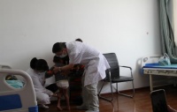 中國肢體殘疾人協(xié)會“站立計劃”專家組赴日喀則市開展康復(fù)篩查活動