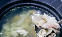 繡球菌瘦肉湯的健康減肥秘方（打造健康身材，從一碗湯開始）