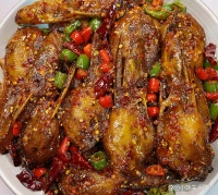 麻辣鴨頭這樣做才好吃，辣味十足，開(kāi)胃過(guò)癮，喜歡吃辣的不能錯(cuò)過(guò)